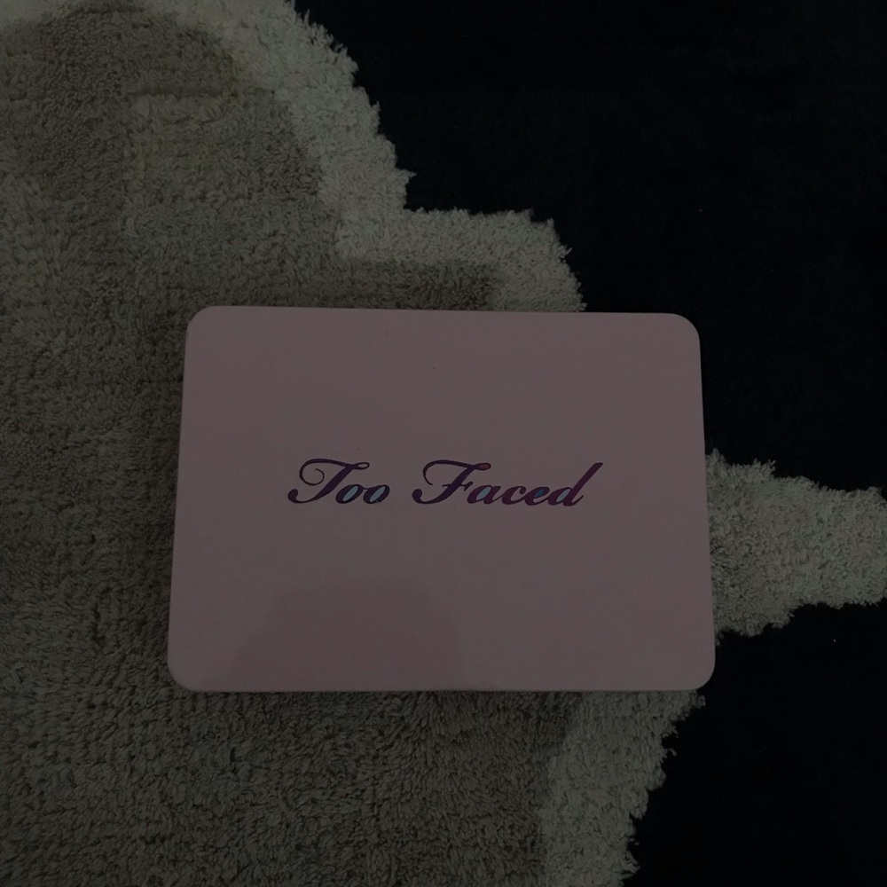 Too Faced Totally Cute Palette